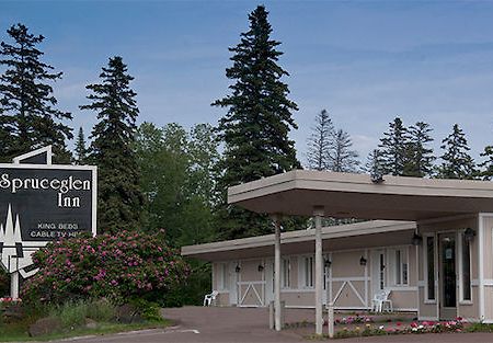 Spruceglen Inn غراند ماريس المظهر الخارجي الصورة